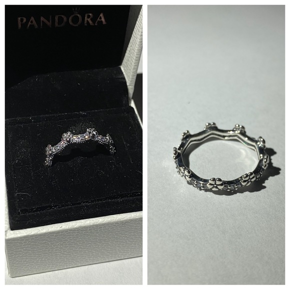 Flower Crown Ring 🌸 - Picture 1 of 1